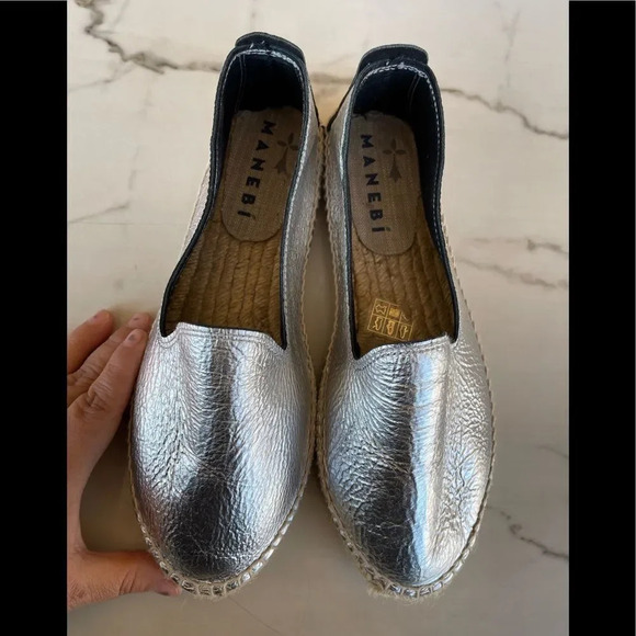 Manebi Los Angeles Metallic Flat Espadrille, Platinum 6.5 - Picture 10 of 11